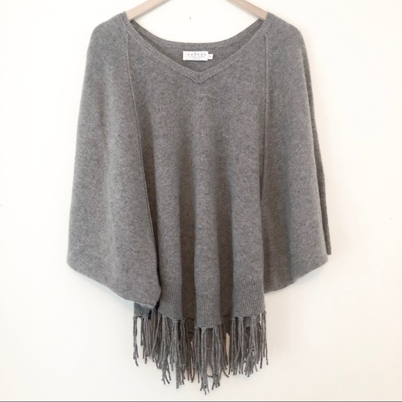 VELVET by GRAHAM & SPENCER Cashmere Poncho - GREY - Picture 3 of 8